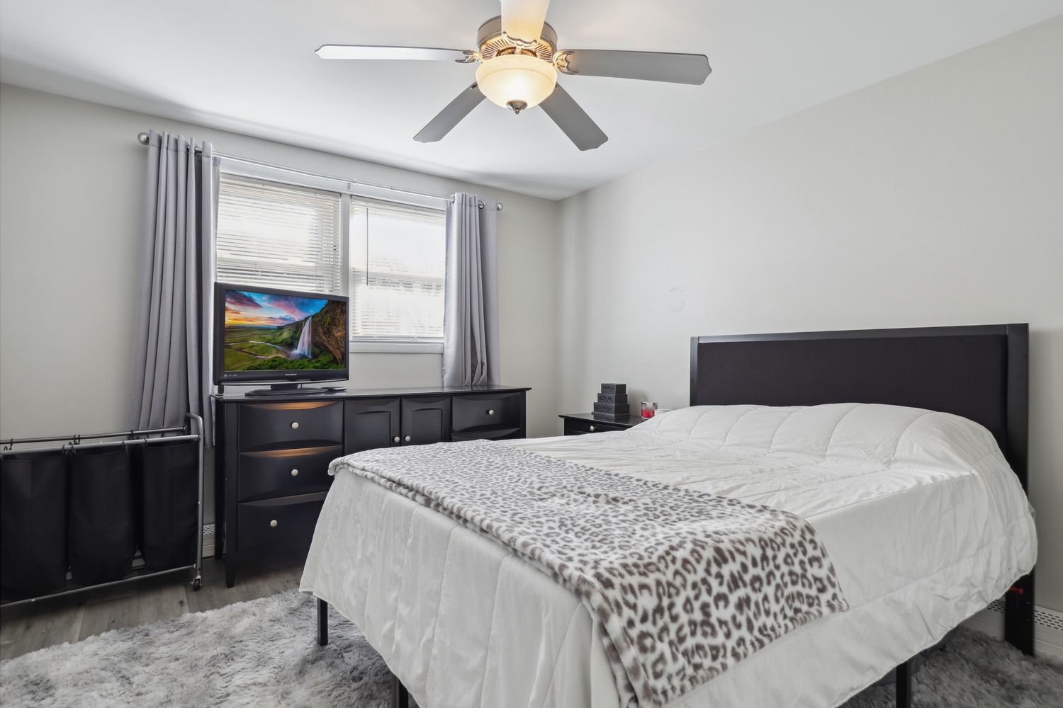 6447 S Narragansett Avenue Unit: 1A