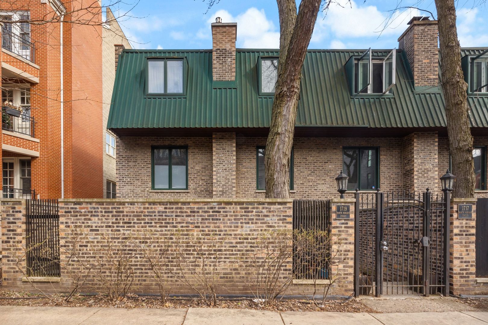 1719 N Mohawk Street Unit: E