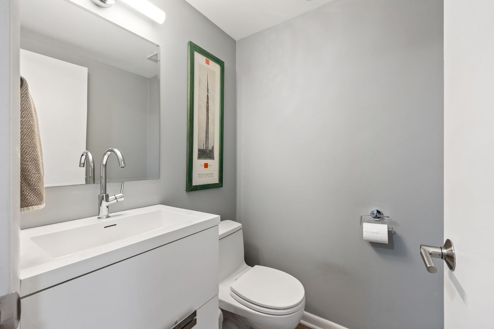1719 N Mohawk Street Unit: E