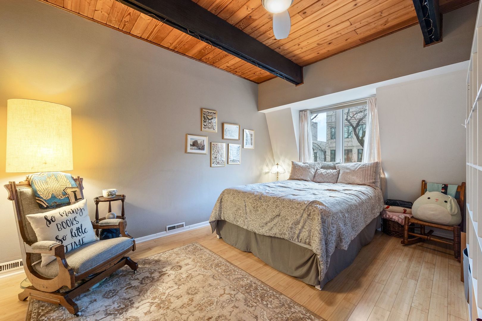 1719 N Mohawk Street Unit: E