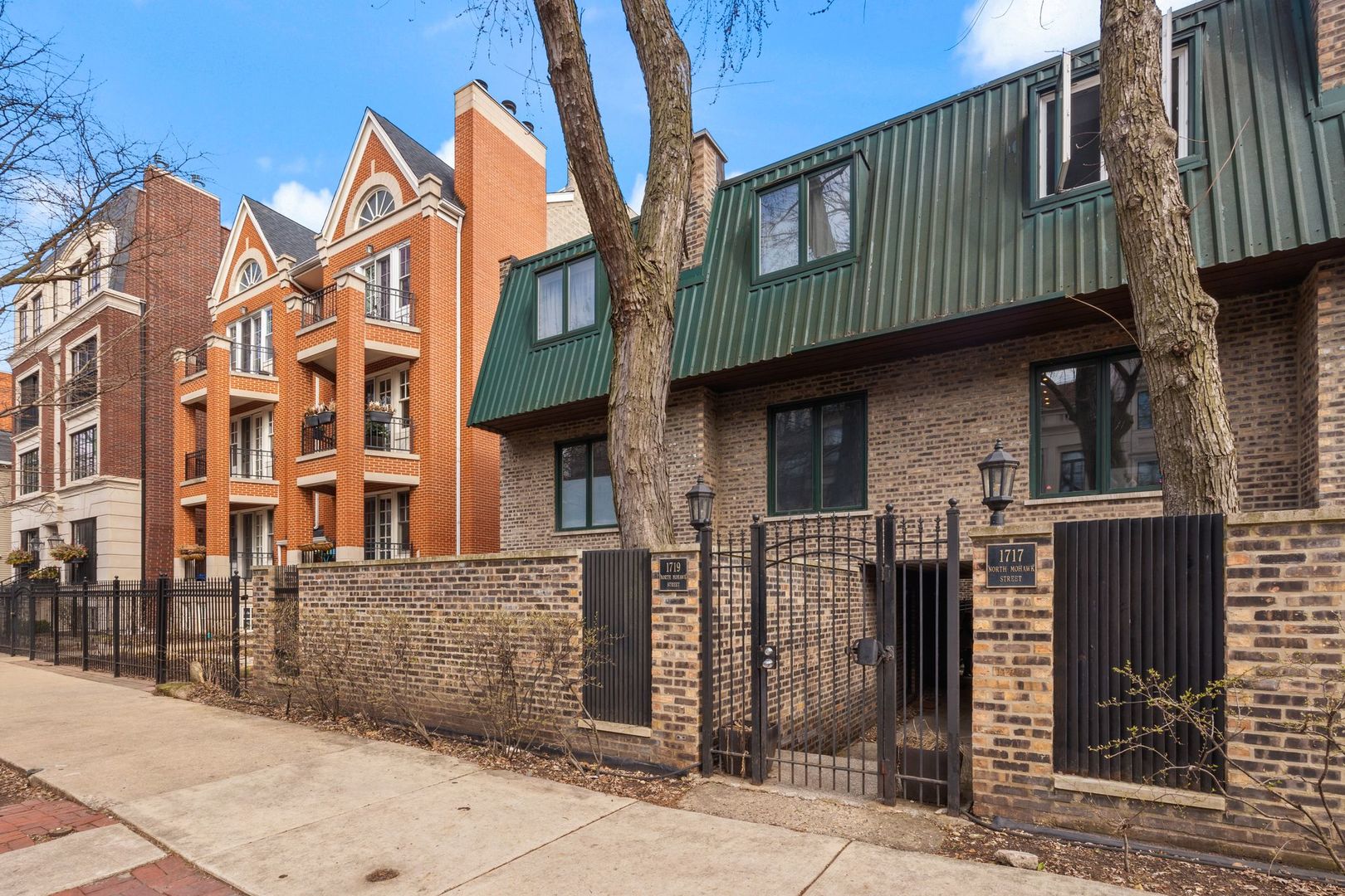 1719 N Mohawk Street Unit: E