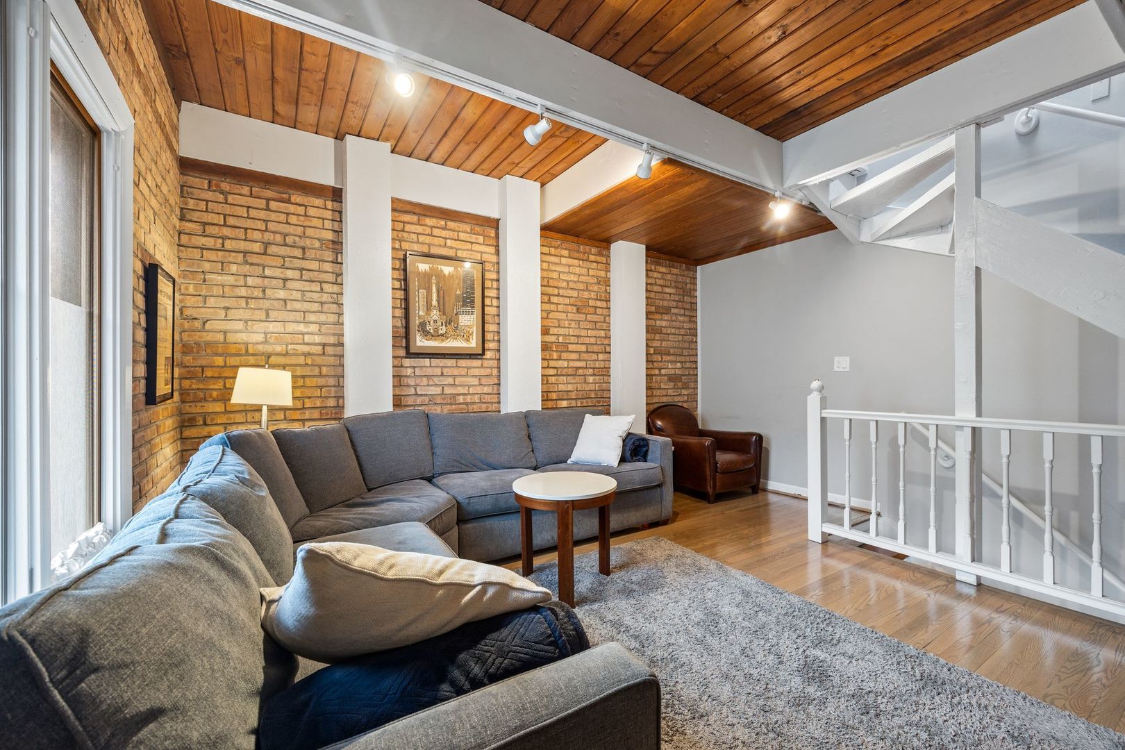 1719 N Mohawk Street Unit: E