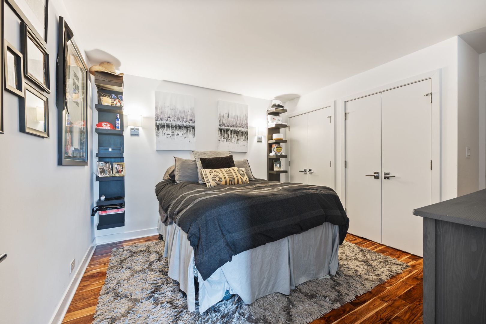 1313 N Ritchie Court Unit: 2001