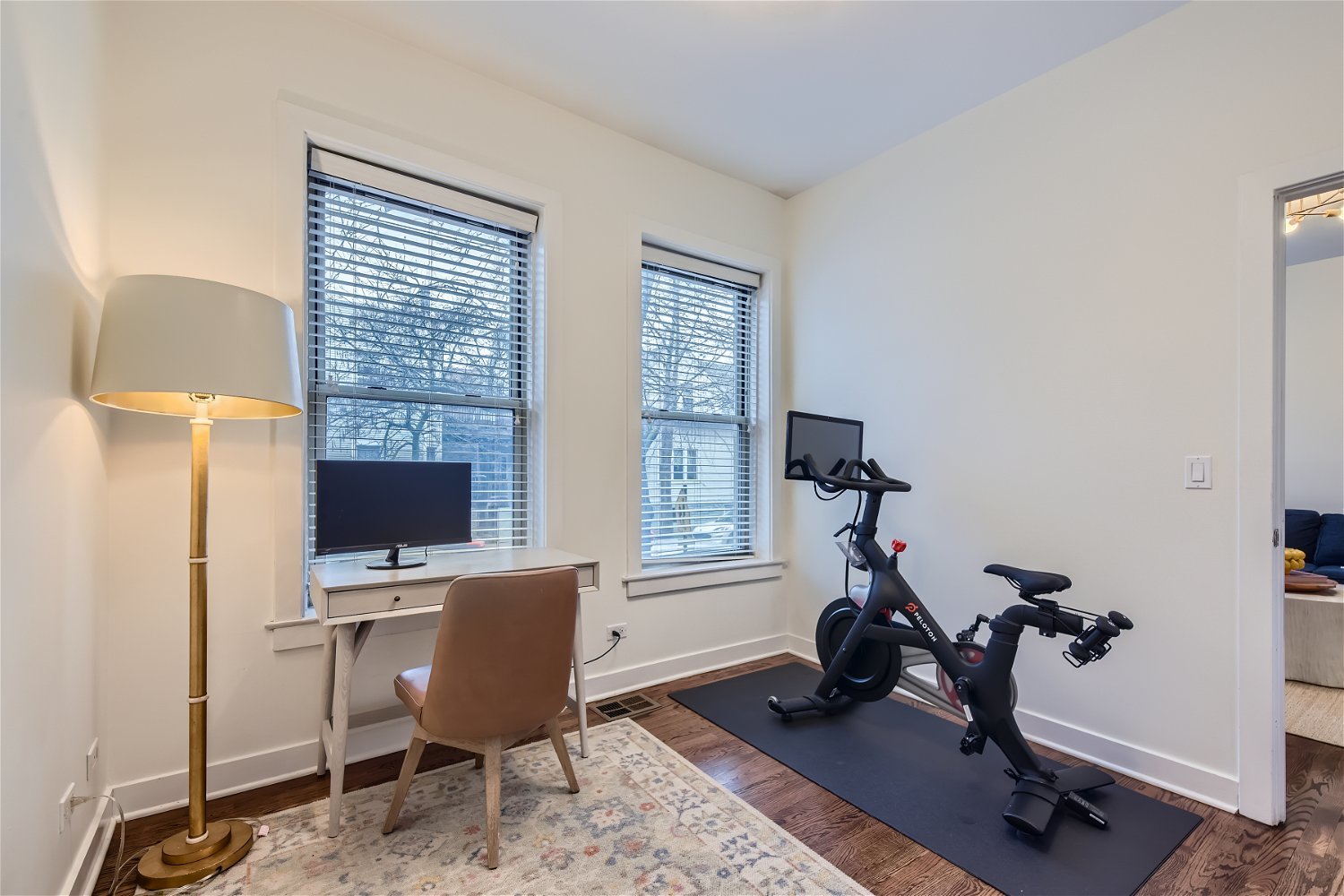 4055 N Wolcott Avenue Unit: 1S