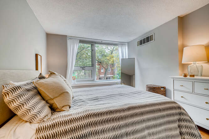 2728 N Hampden Court Unit: 201