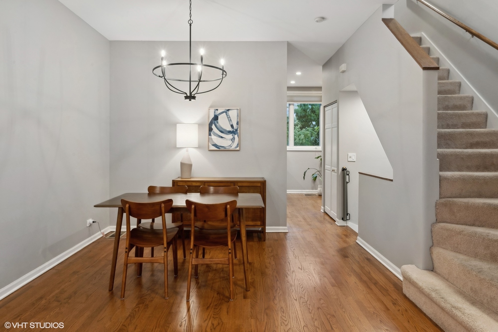 1801 W Winnemac Avenue Unit: D