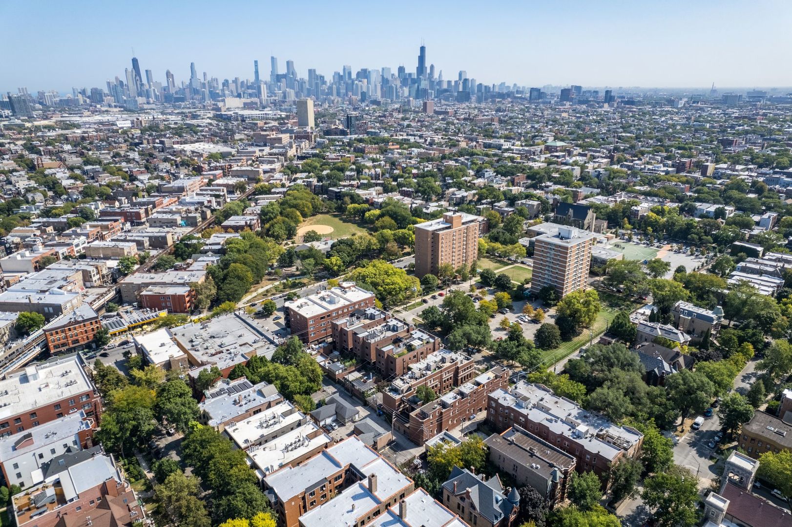 2028 W Le Moyne Street Unit: 3W