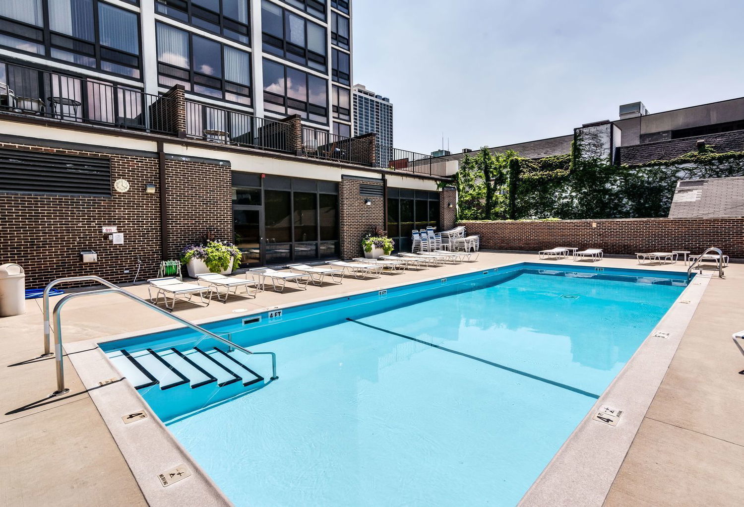 1636 N Wells Street Unit: 607