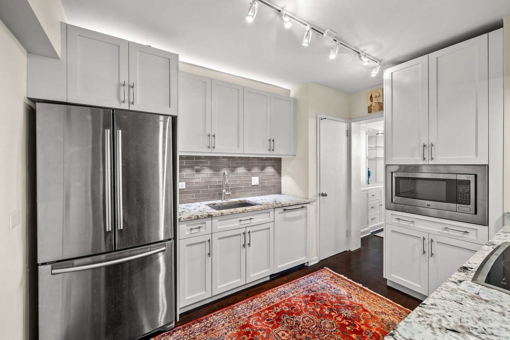 3150 N Lake Shore Drive Unit: 22C