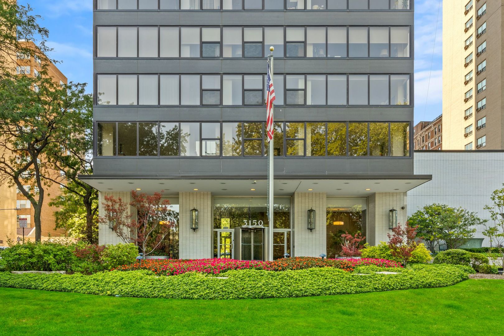 3150 N Lake Shore Drive Unit: 22C