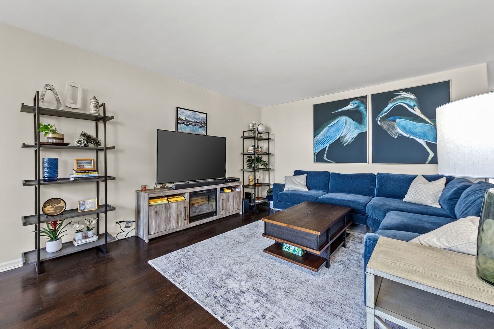 3150 N Lake Shore Drive Unit: 22C