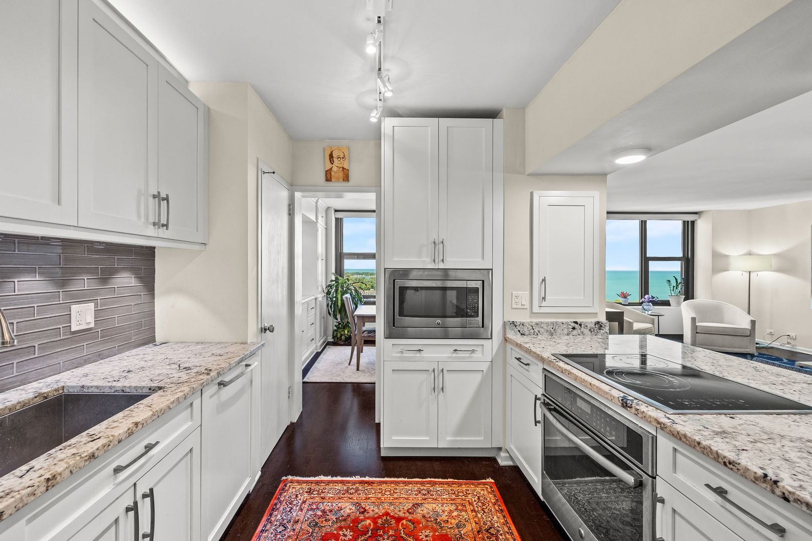 3150 N Lake Shore Drive Unit: 22C