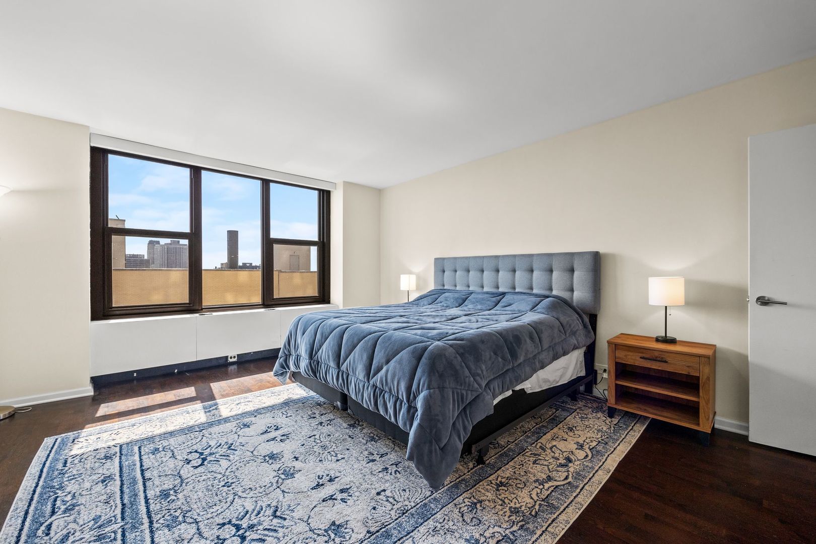 3150 N Lake Shore Drive Unit: 22C