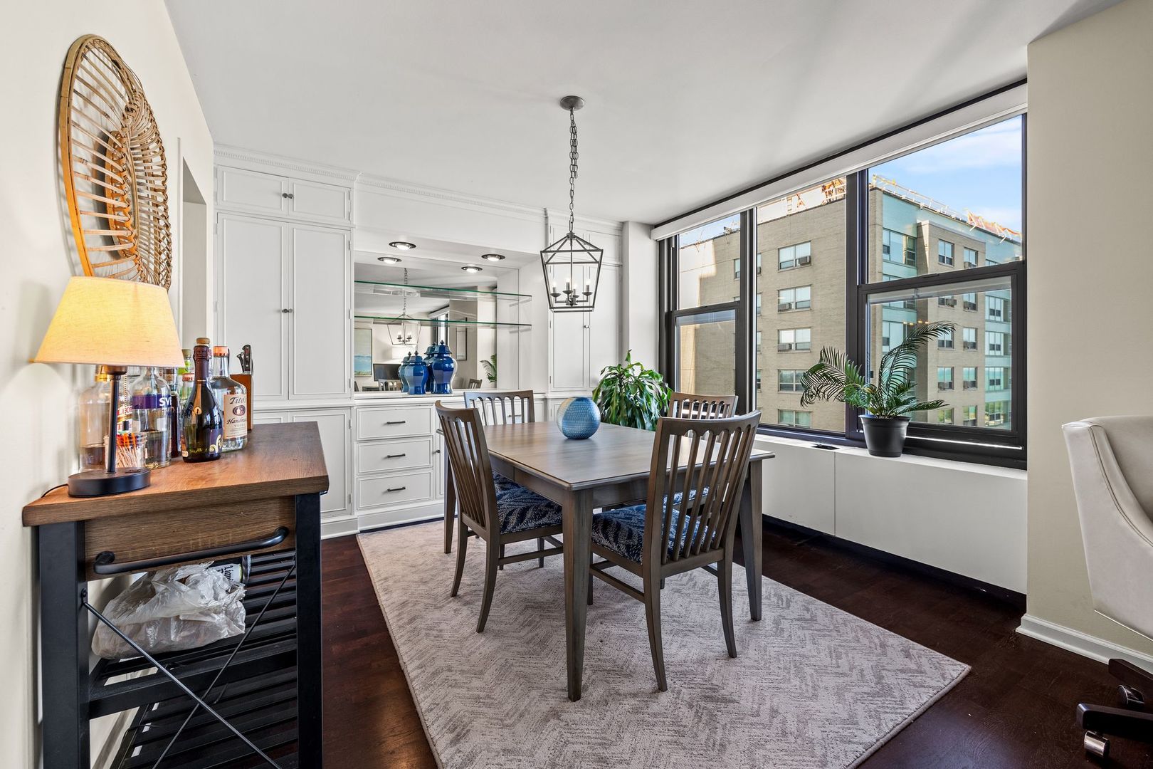 3150 N Lake Shore Drive Unit: 22C