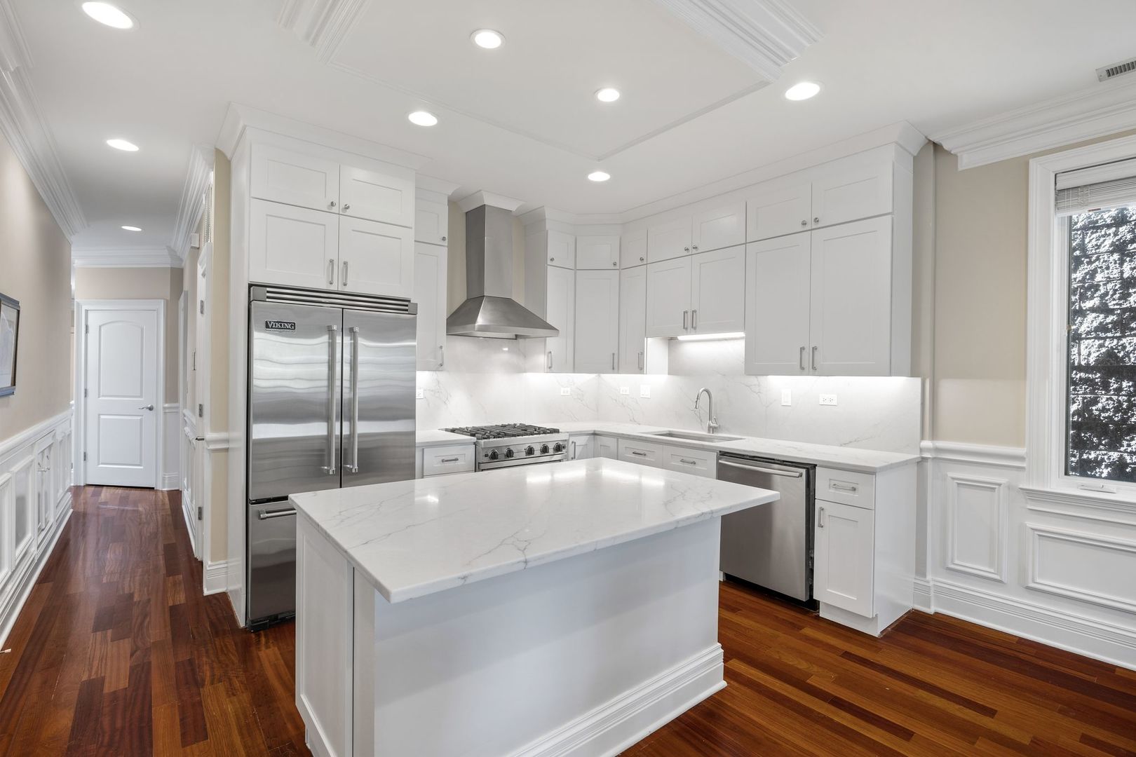 923 W Wrightwood Avenue Unit: 2
