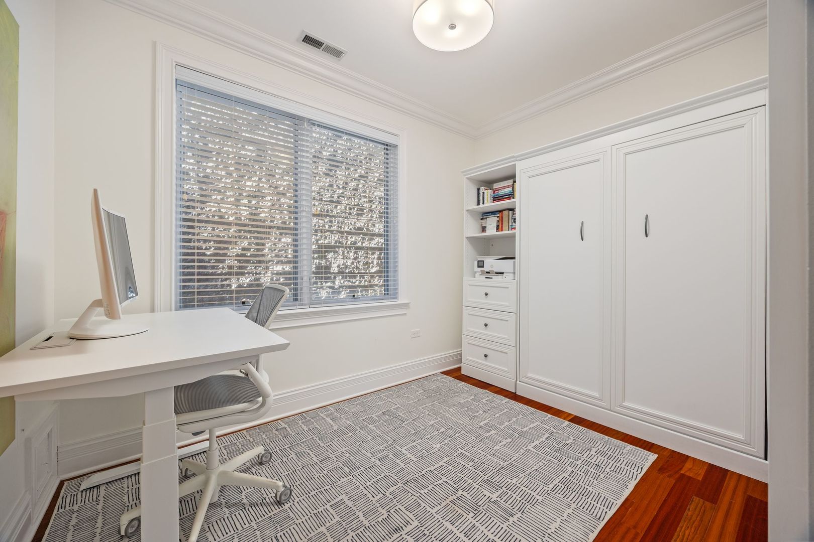 923 W Wrightwood Avenue Unit: 2