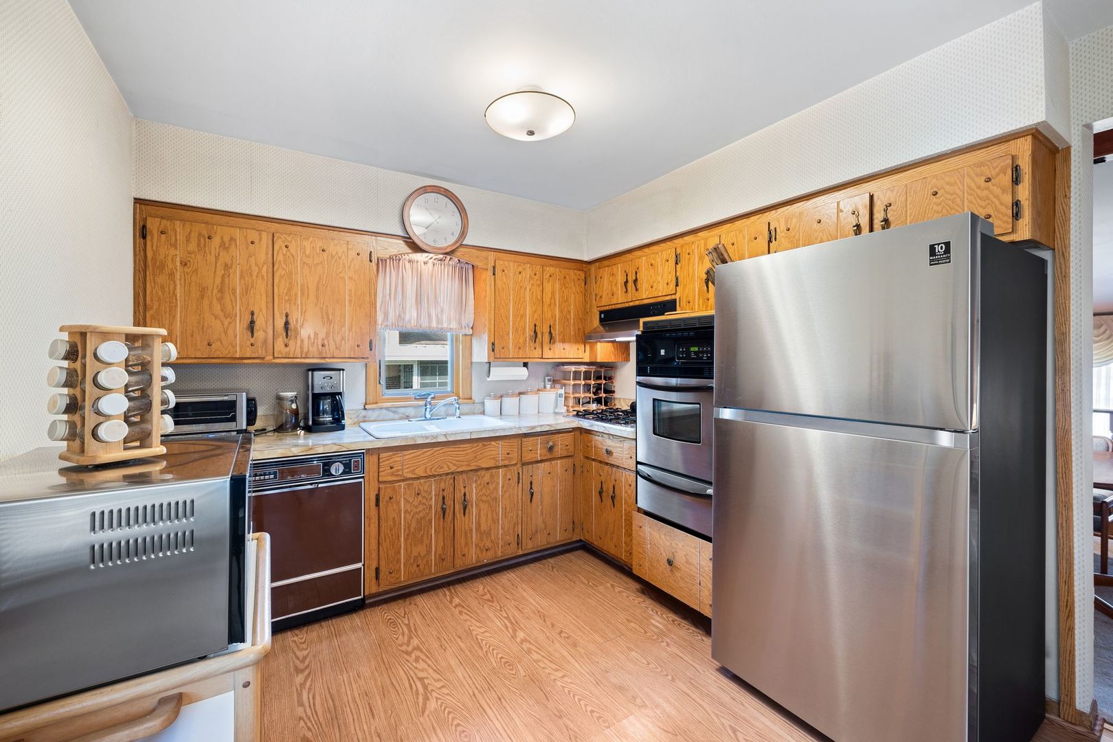 6151 W 83rd Street