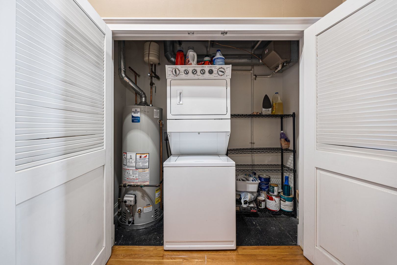 3637 N Spaulding Avenue Unit: 303