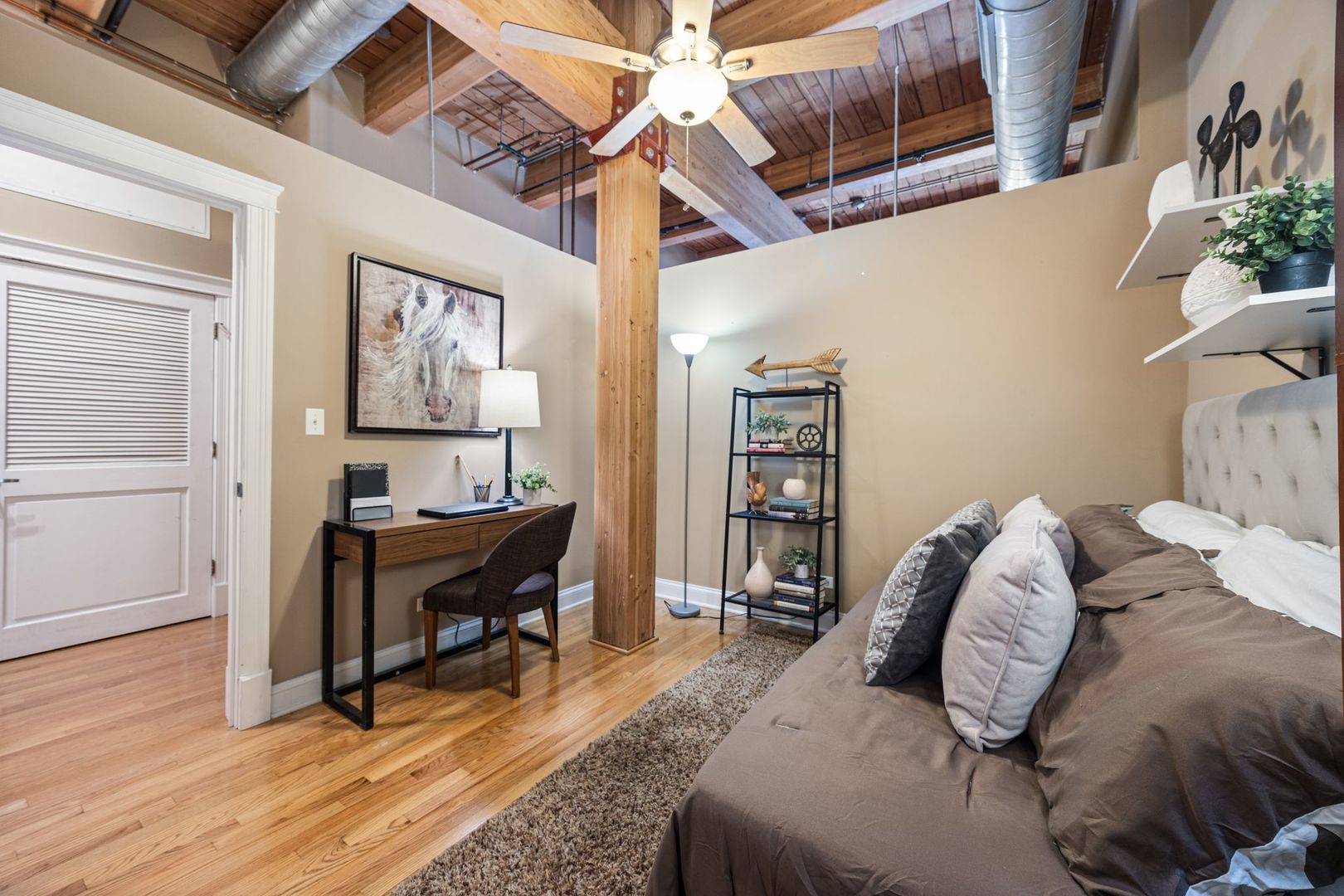 3637 N Spaulding Avenue Unit: 303
