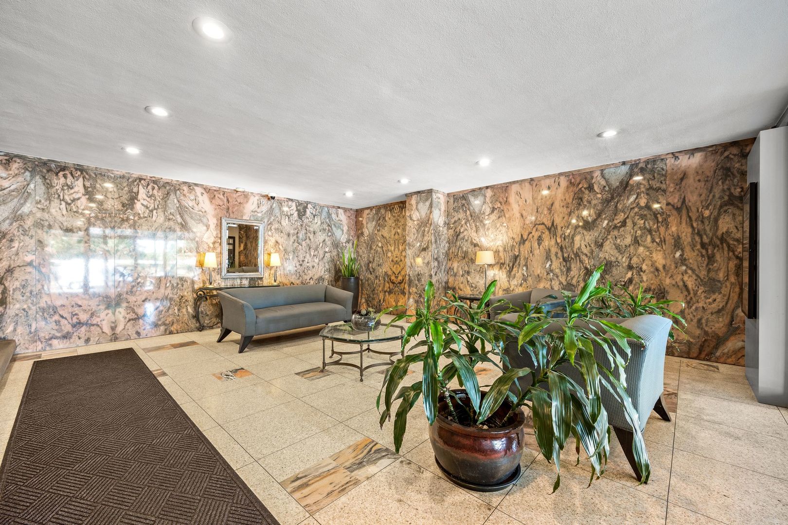 4200 N Marine Drive Unit: 502