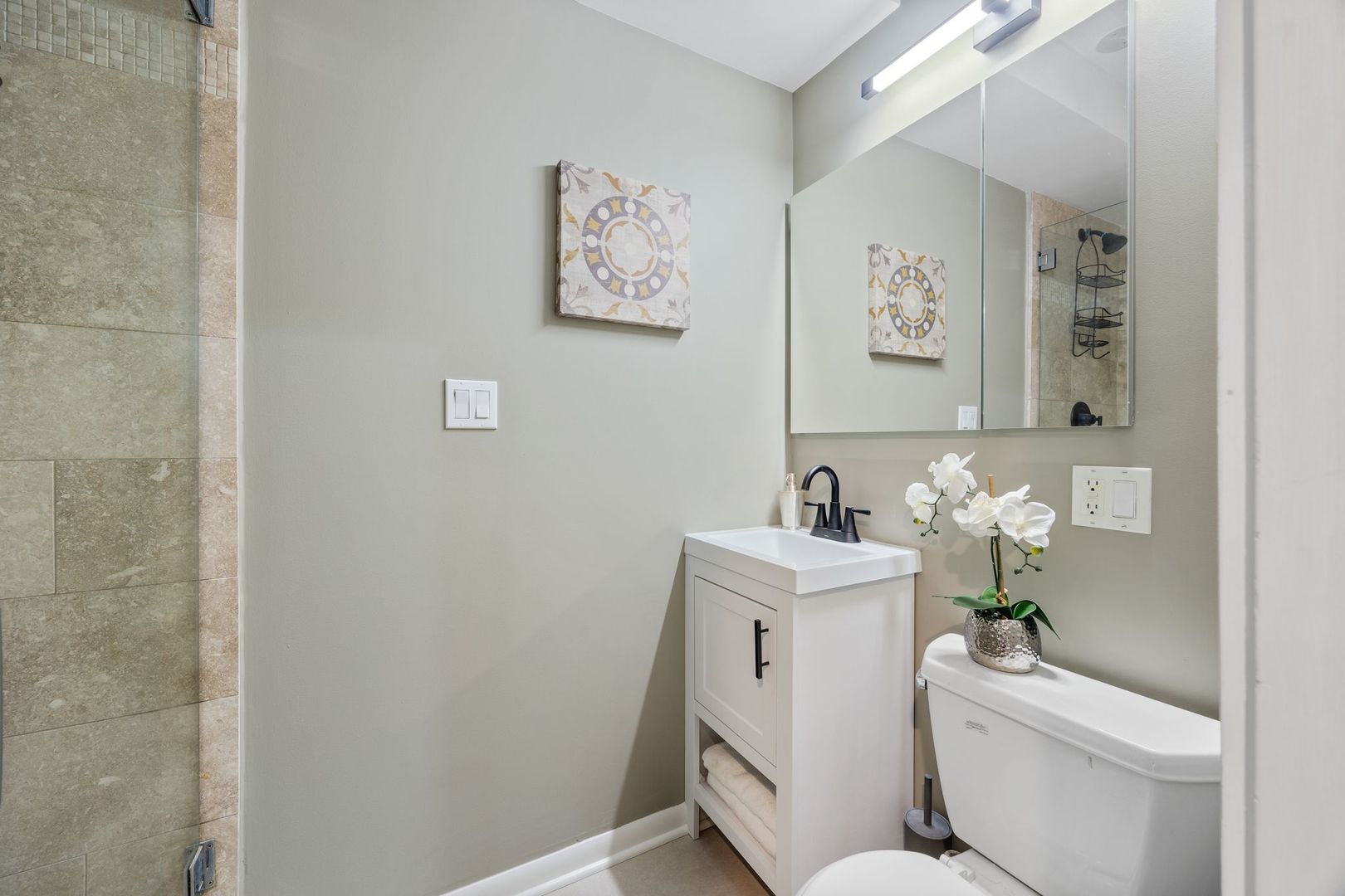 4937 N TROY Street Unit: 1