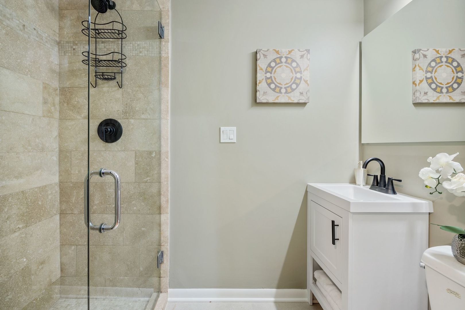 4937 N TROY Street Unit: 1