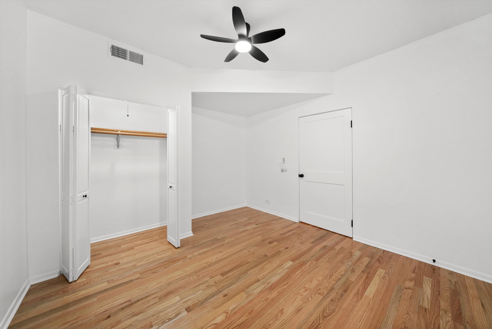 5224 S Ingleside Avenue Unit: 1