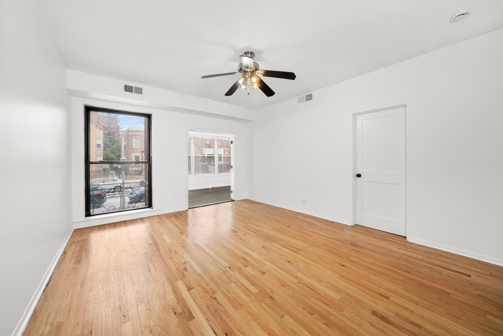 5224 S Ingleside Avenue Unit: 1