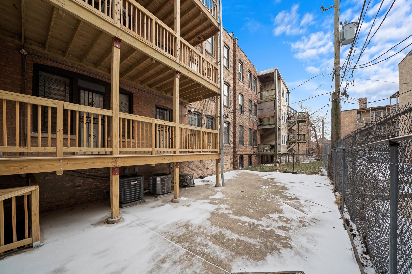 5224 S Ingleside Avenue Unit: 1