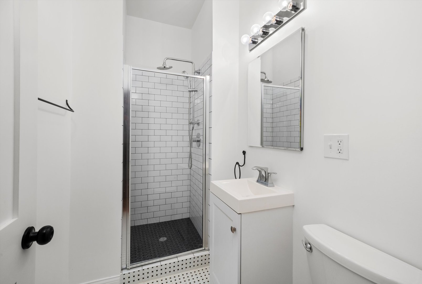 5224 S Ingleside Avenue Unit: 1