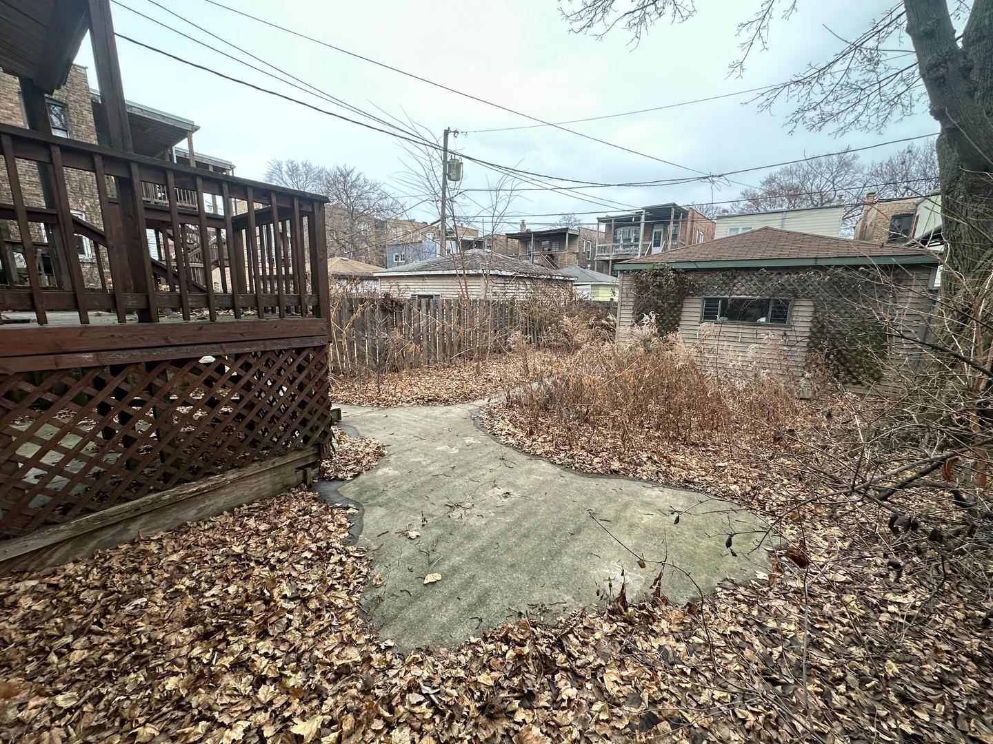 6541 N Bosworth Avenue