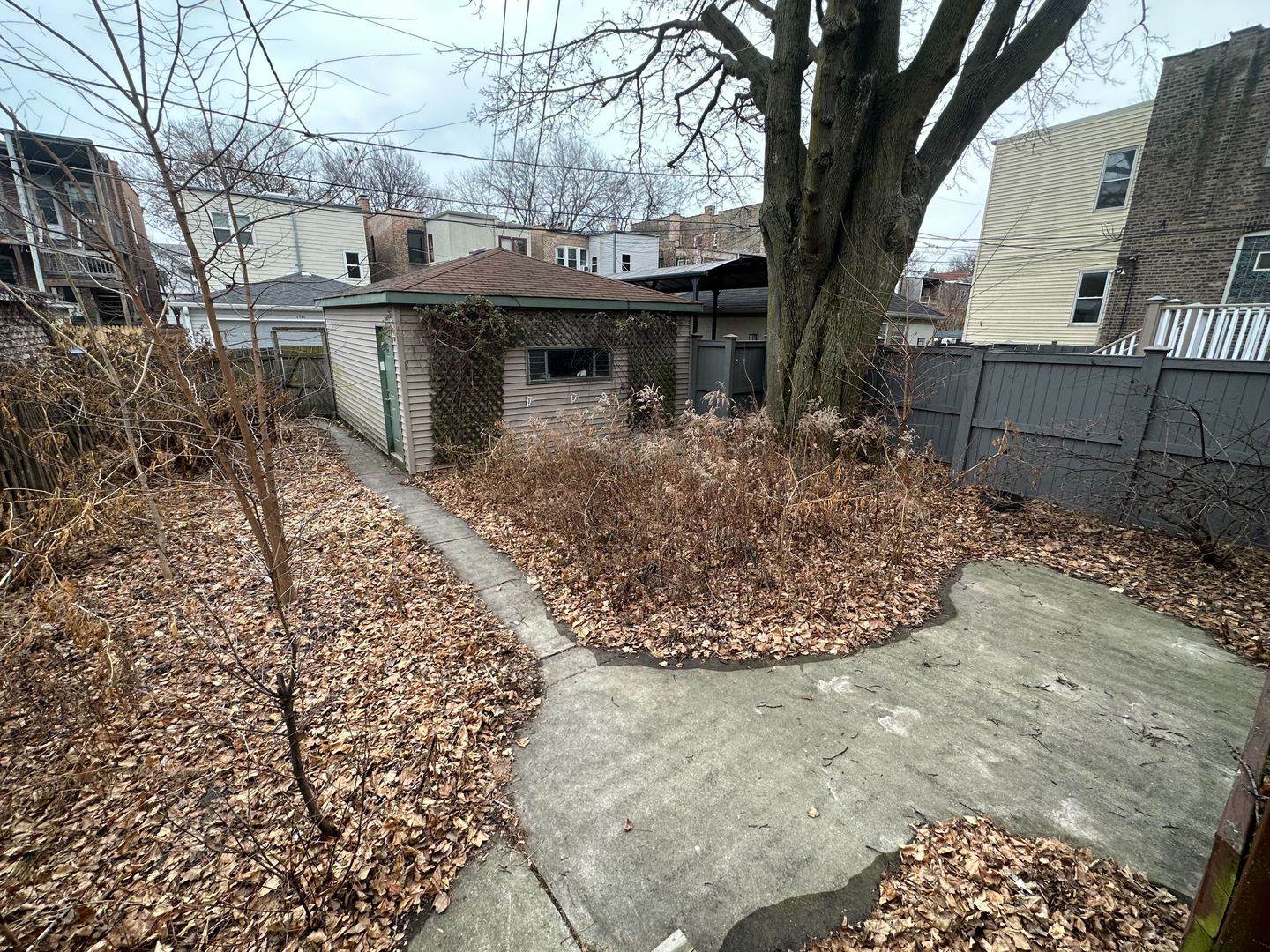 6541 N Bosworth Avenue