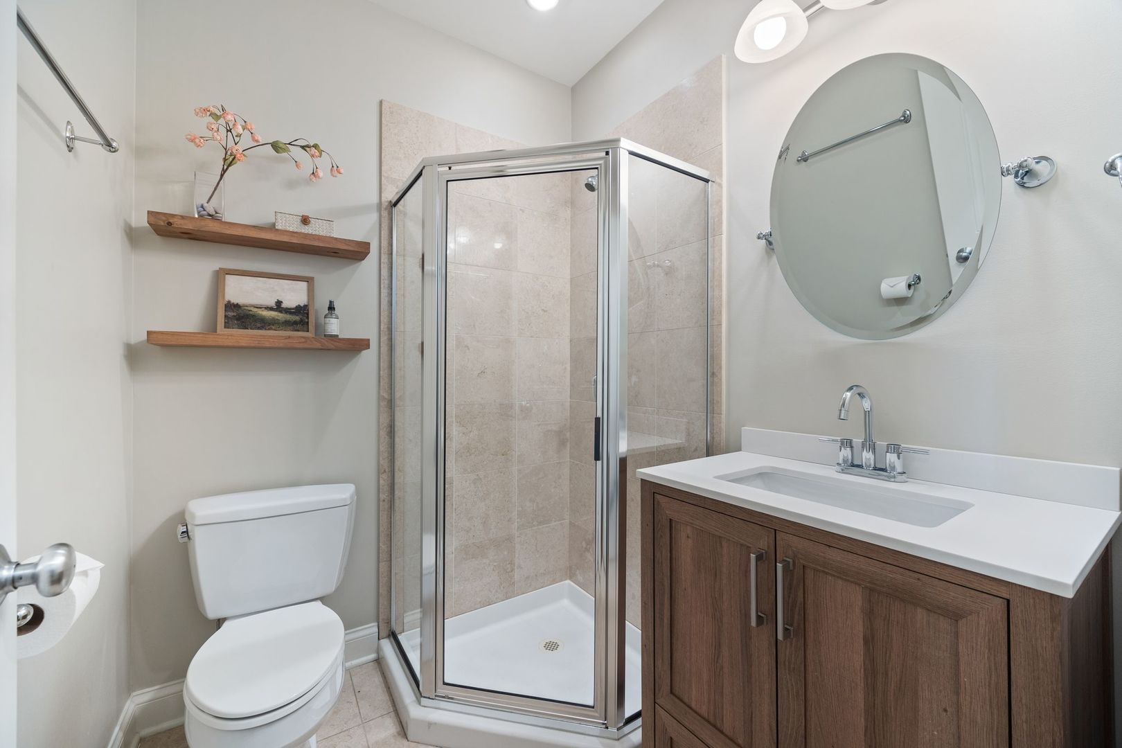 3231 N Racine Avenue Unit: 2