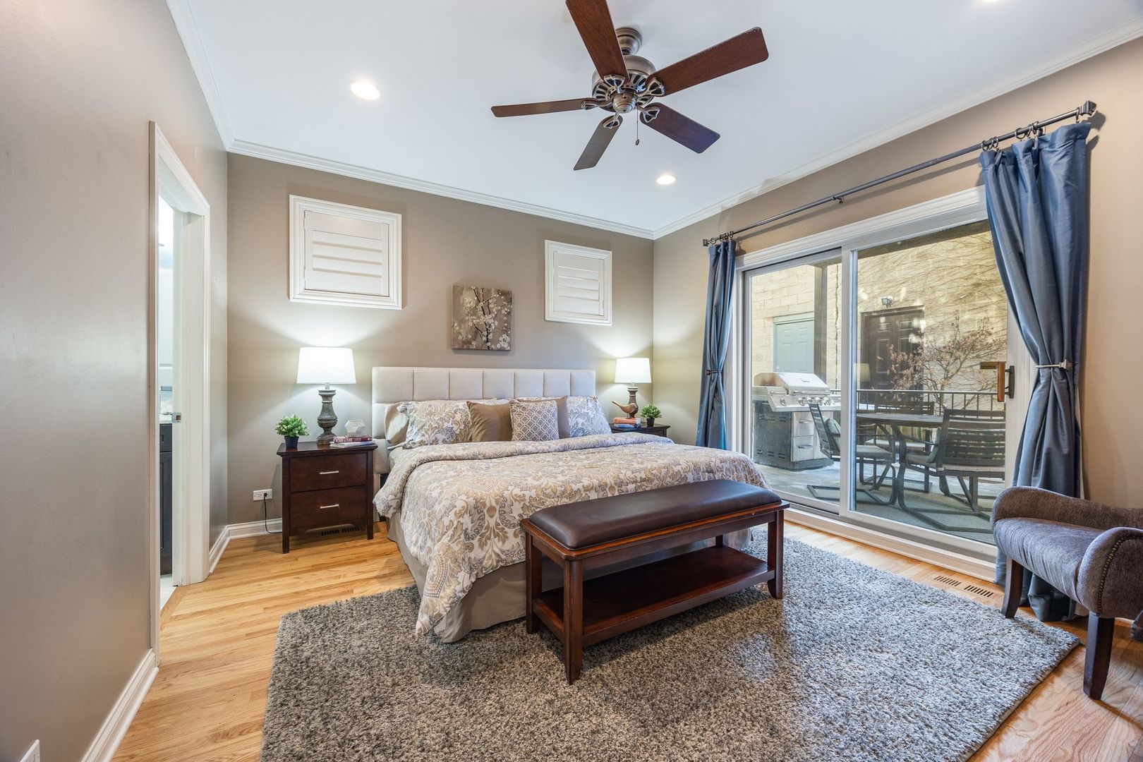 3732 N Kenmore Avenue Unit: 1
