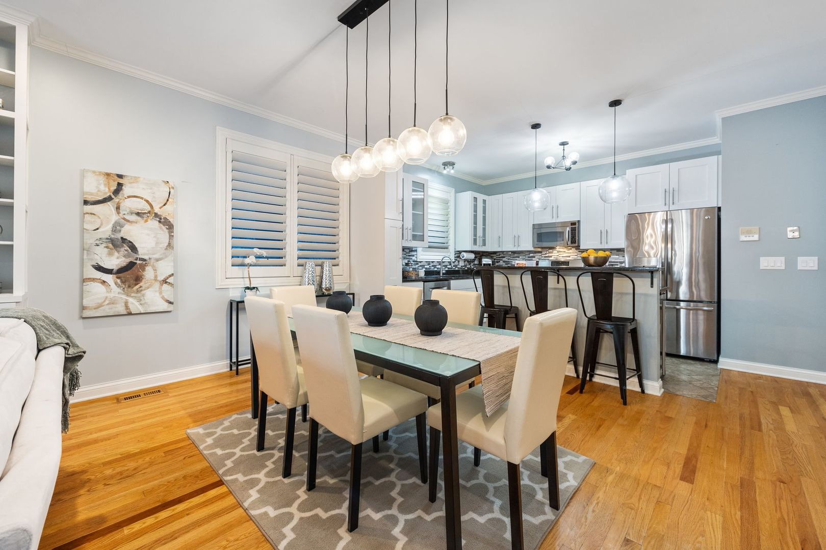 3732 N Kenmore Avenue Unit: 1