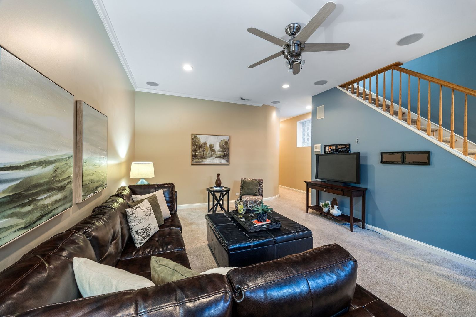3732 N Kenmore Avenue Unit: 1