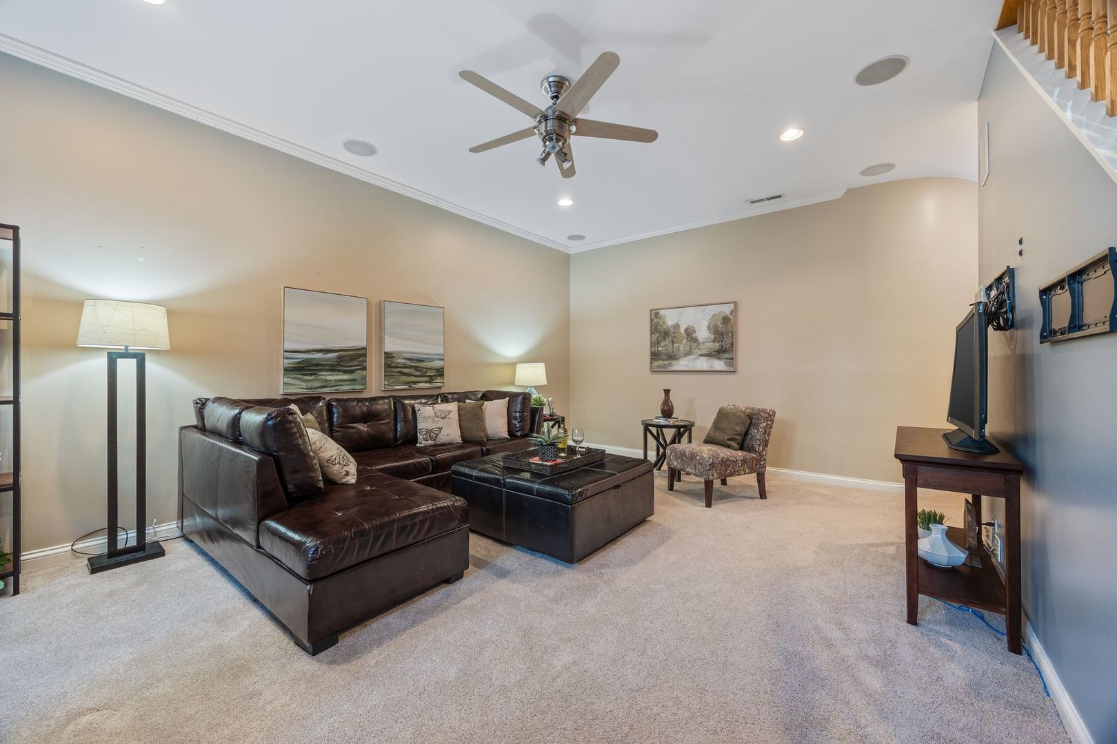 3732 N Kenmore Avenue Unit: 1