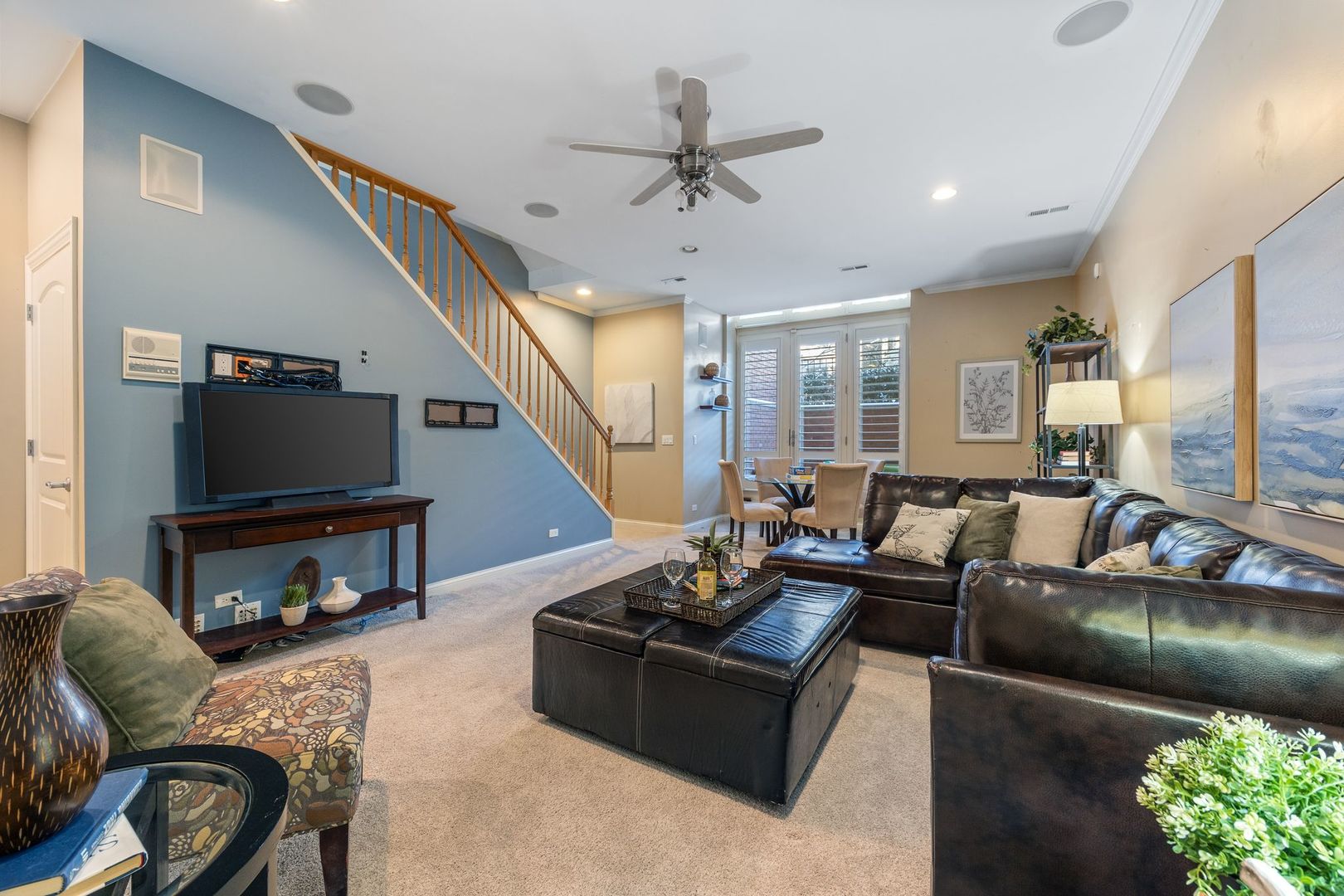 3732 N Kenmore Avenue Unit: 1