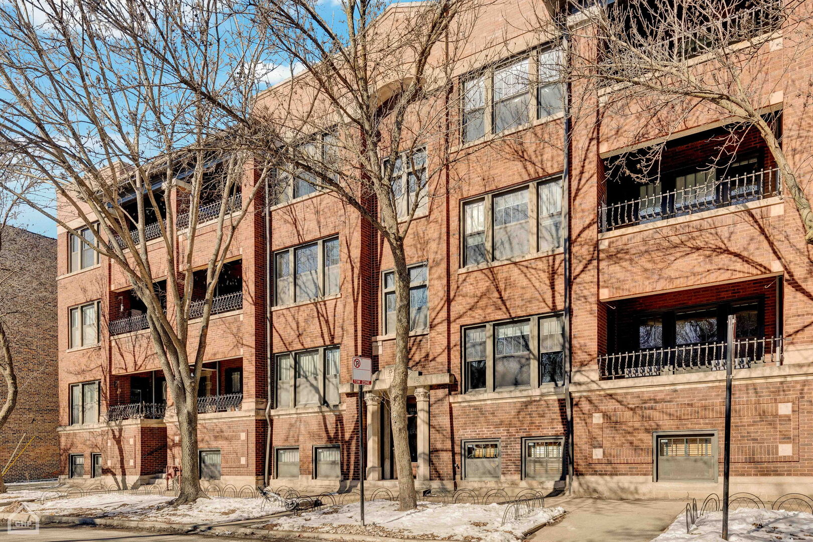 1846 W Berteau Avenue Unit: 2