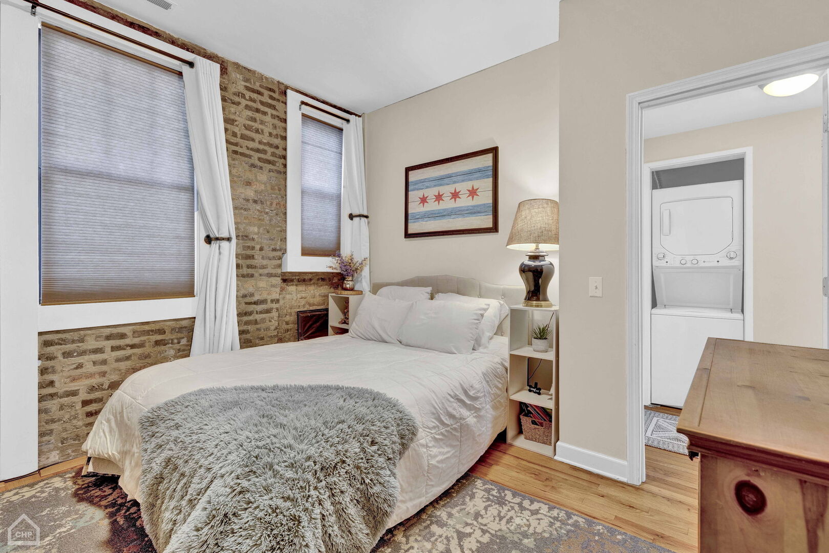 1846 W Berteau Avenue Unit: 2
