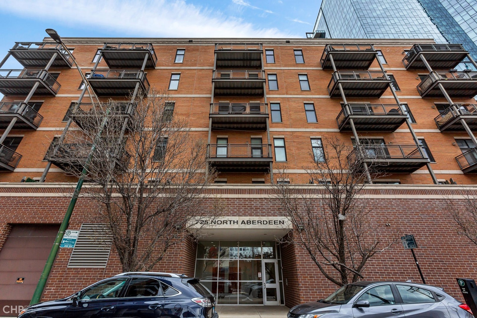 725 N Aberdeen Street Unit: 604
