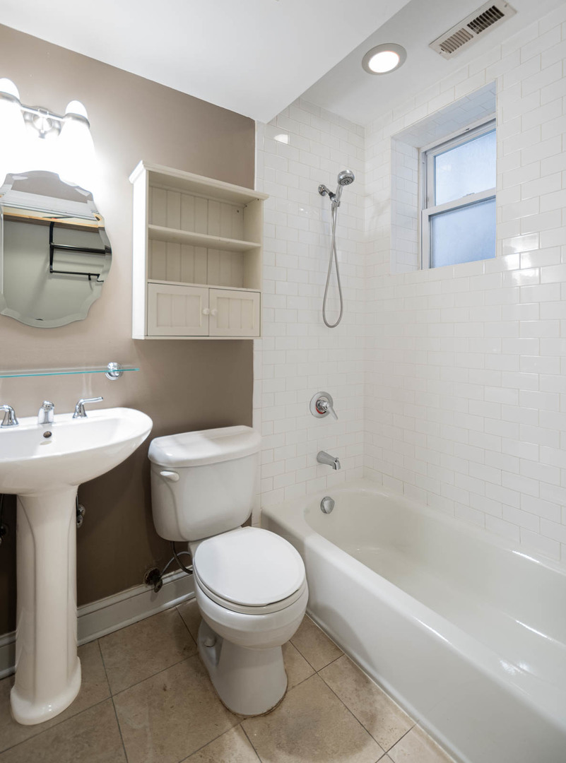 1515 W Cullom Avenue Unit: G