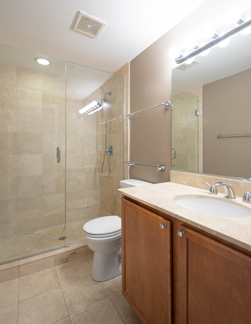 1515 W Cullom Avenue Unit: G