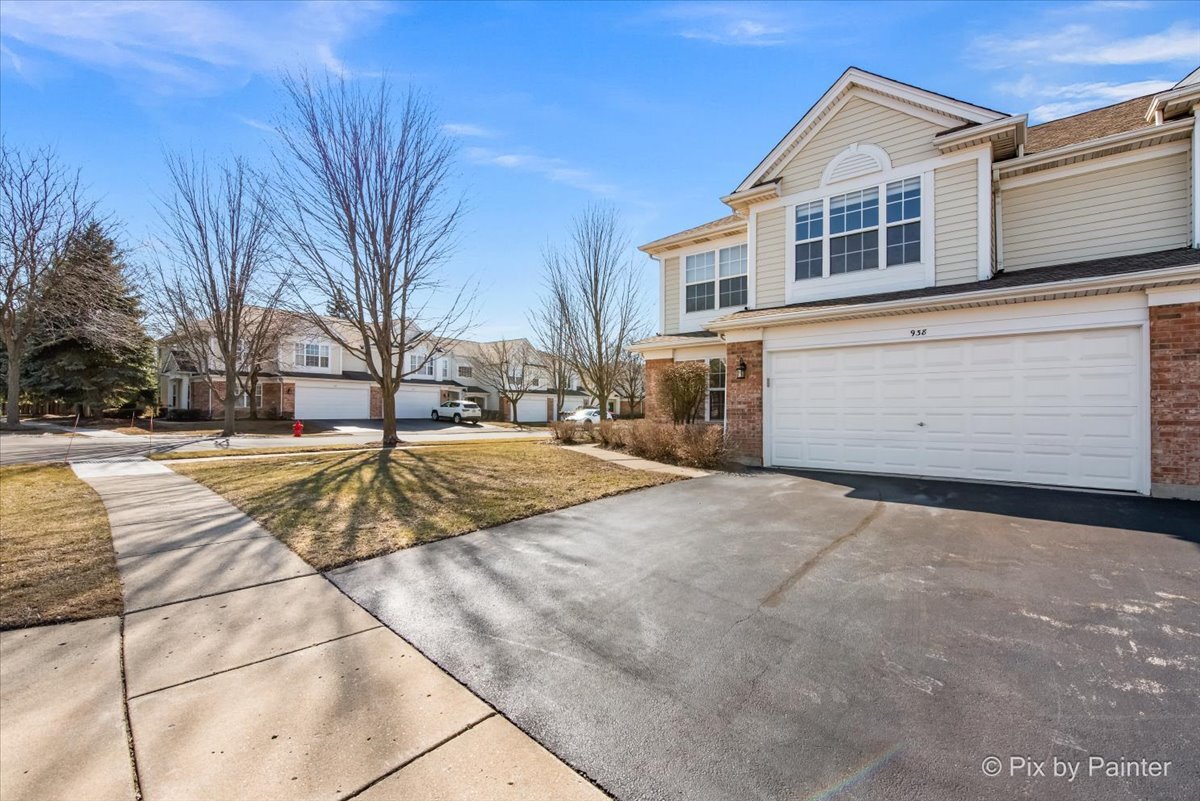 938 Charlela Lane