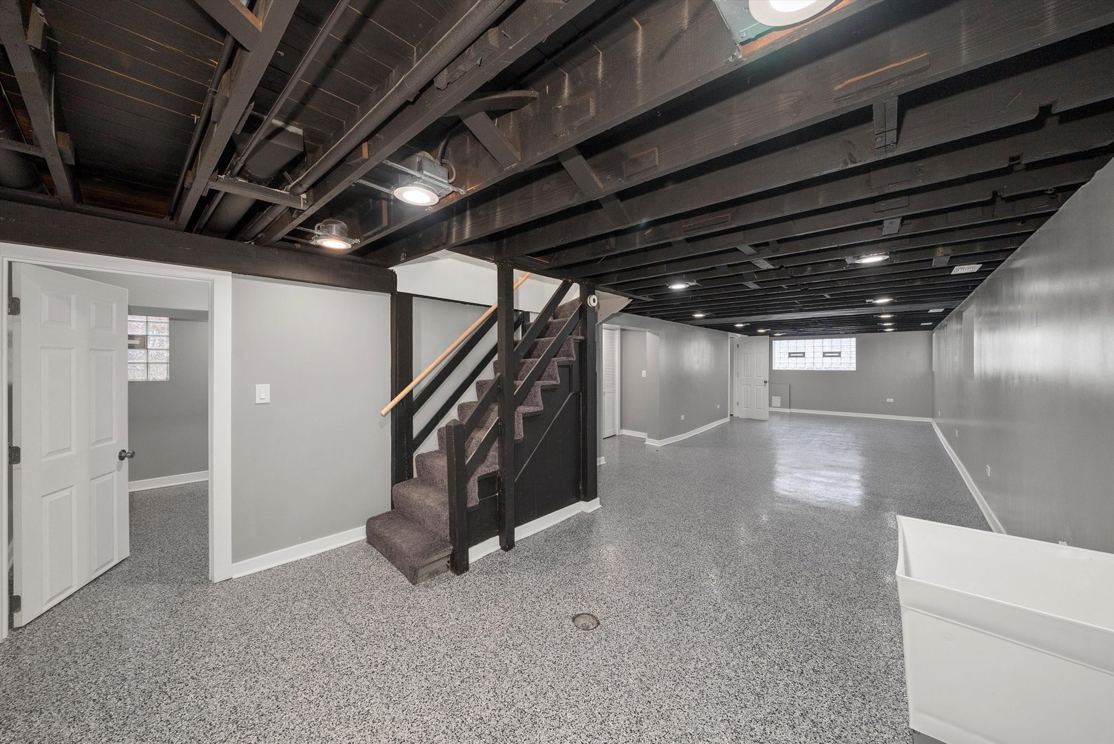 3012 N Knox Avenue