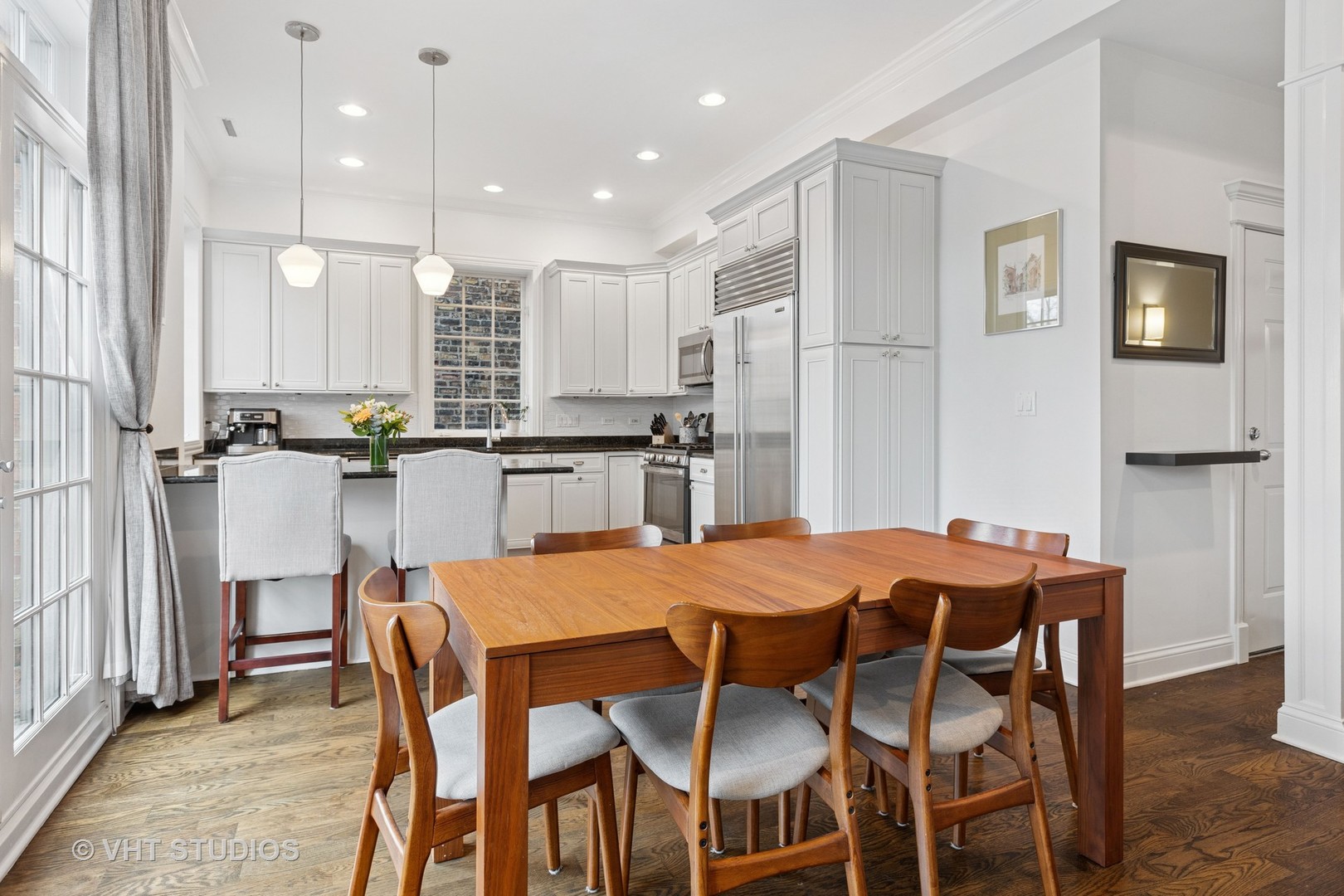 2444 N Seminary Avenue Unit: 3