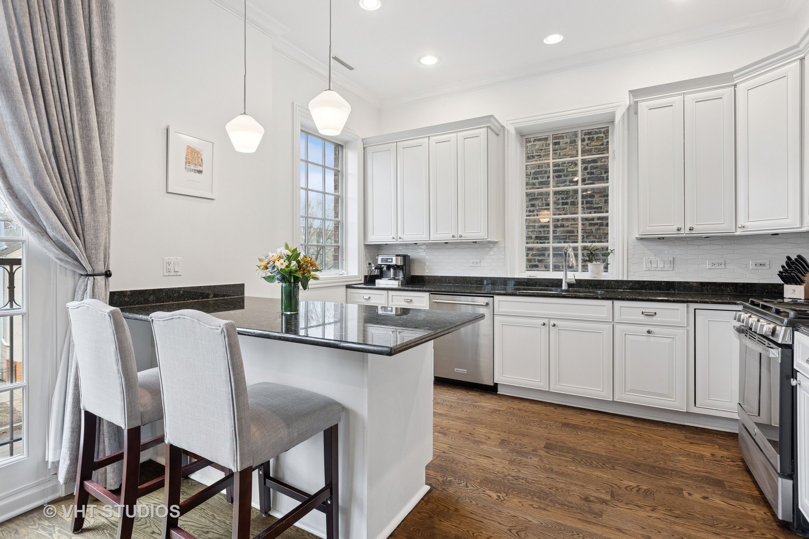 2444 N Seminary Avenue Unit: 3