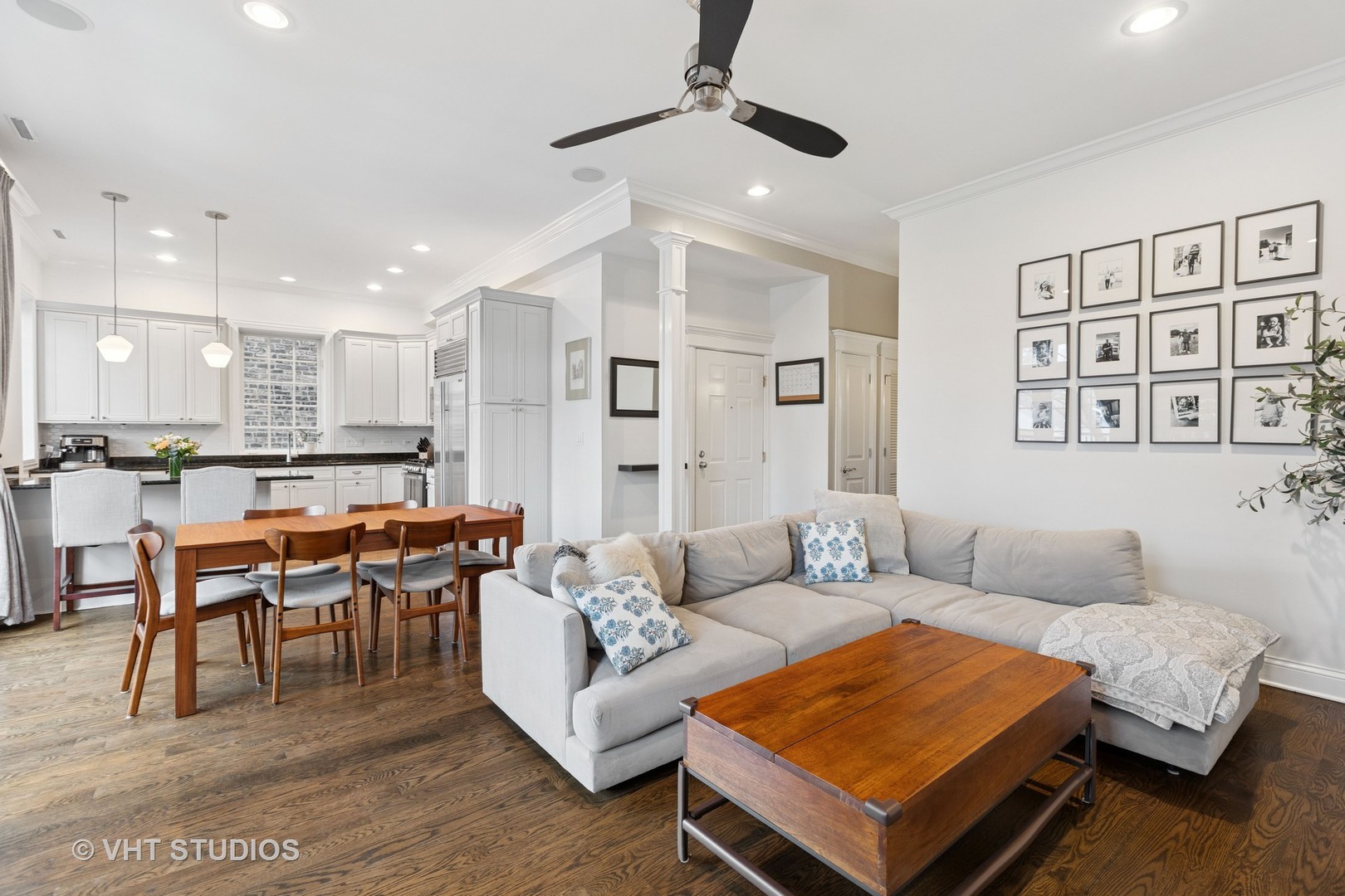 2444 N Seminary Avenue Unit: 3