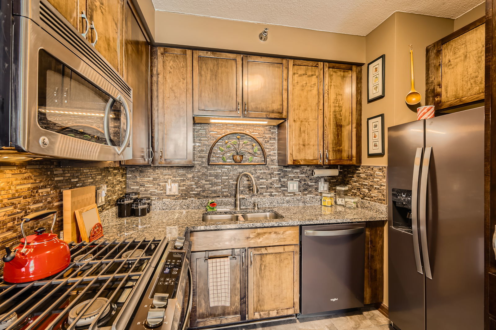 1134 W GRANVILLE Avenue Unit: 712