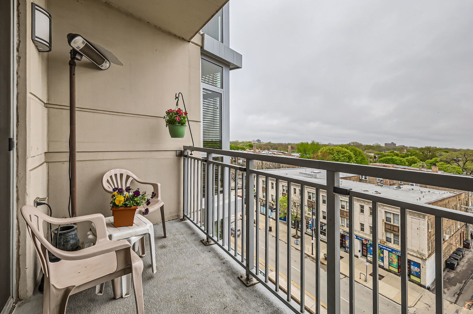 1134 W GRANVILLE Avenue Unit: 712